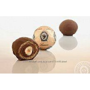 Цукерки грецькі Laurence, Ferrero: молочний шоколад, вафлі, фундук  або кешью, шт.